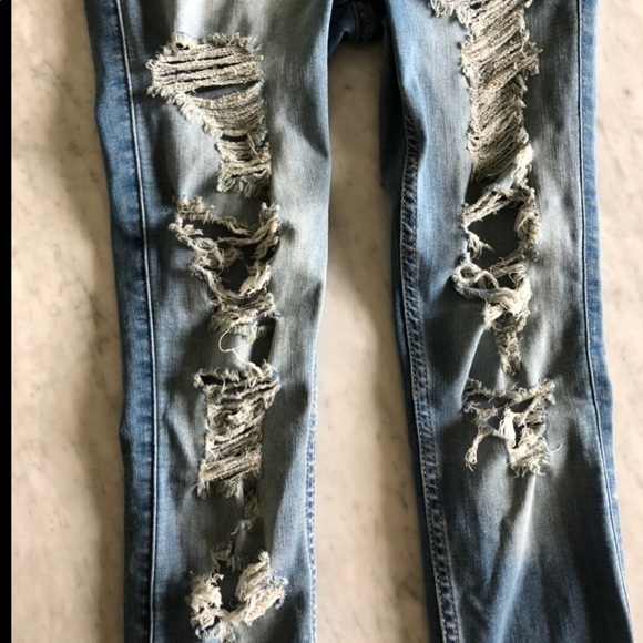 Women’s Low Rise Ripped Super Skinny Jeans - Picture 2 of 6